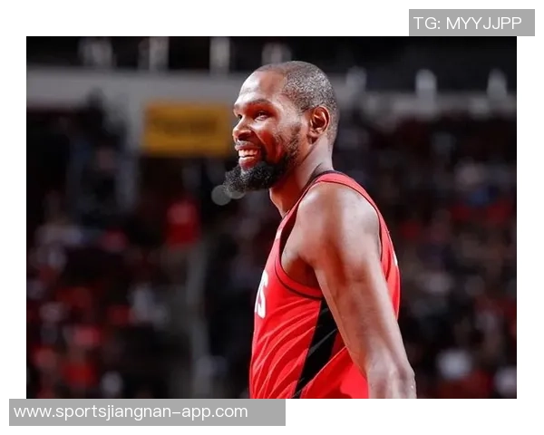 莫布里防守申京仅6分30秒却被打爆后者9投7中狂砍16分